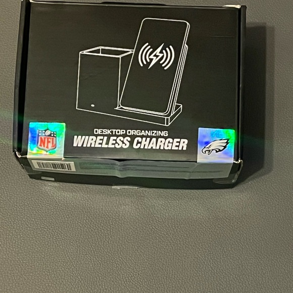 NFL Eagles Black Phone Stand Charger and Holder Cup wireless for iPhone/Android - Picture 5 of 5